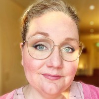 Kelly Sweeny