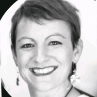 María Arias-Niekisch