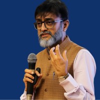 Uday Dholakia