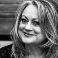 Elaine Crawford