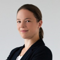 Dr. Caroline Fündling