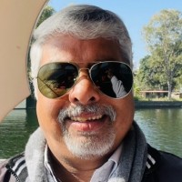 Spanish Tour Guide (Guia Español) Chhabra
