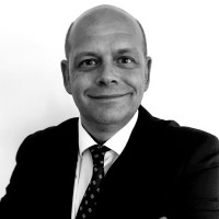 Dirk Naumann