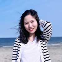 Yanyan Hu