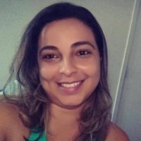 Camila Emerick de Sá André