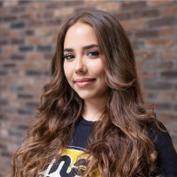 Desarae Flores