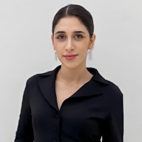 ESra Kurt