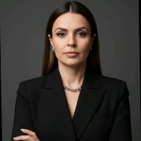 Catia M Fachïm