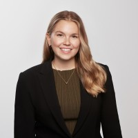 Ally Giles (Alexandra)
