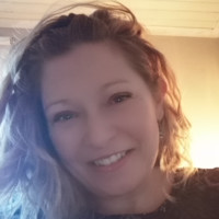 Paula Hiller