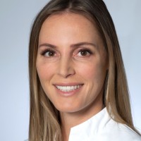 Julia Thierauf, Md Phd