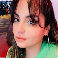 Cristina Flores