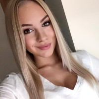 Dóra Vér
