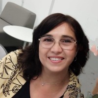 Alejandra Meneses (Ella)