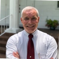 Dr. Daniel Middlebrooks