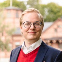 Toni Pakarinen