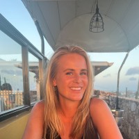 Naomi Niele