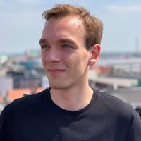 💾 Maciej Grzesiak