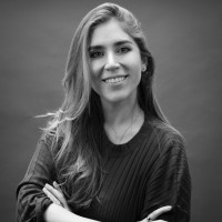 Carolina Campos Vanstrahlen