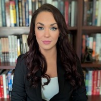 Abigail Lorene Wallace, Cam