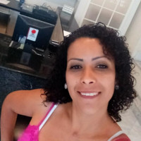 Debora Pires