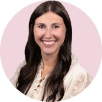 Julia Wakser, Mmc
