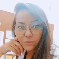 Simone Leal