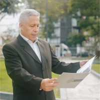 FERNANDO VELARDE NEYRA