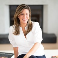 Jennifer Holmes