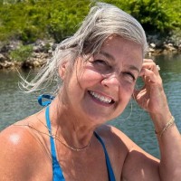 Lori Robertson