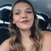 Özge Özvardar