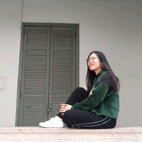 周颖诗