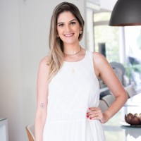 Camila Belov Estevez Amoedo Conrado