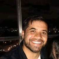 Alexander Fernando León Díaz