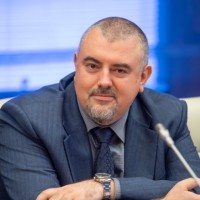 Maxim Bobin