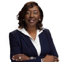 Tenya Green, Mba