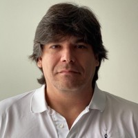 Gustavo Canales