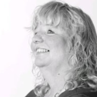 Yvonne Zwart