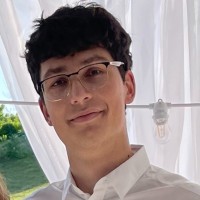 Andrei Grovu