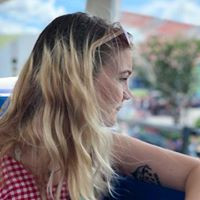 Samantha Burton