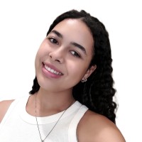 Náthaly Barros Alves