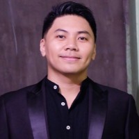 Elvis Briones