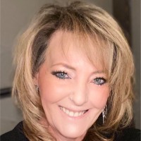 Kerri Holder