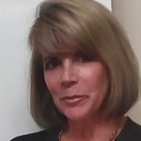 Nina Hogan
