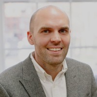 Simon Dove