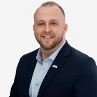 Lance Larsen