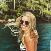 Livia Tavares Costa