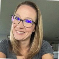 Kimberly R Jackson