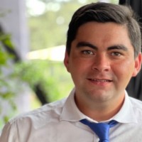 Carlos Leal