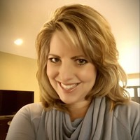 Kristen Wallace